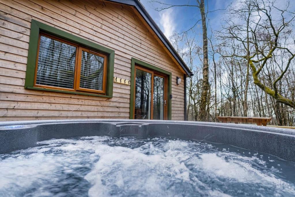 Padley; Woodland Lodge With Hot Tub For 2-4 In The Staffordshire Moorlands Oakamoor Esterno foto